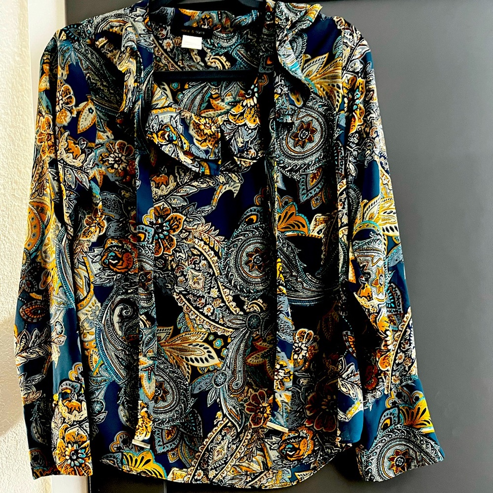 Paisley top, tunic, loose, blue coral, with a tie for neck,